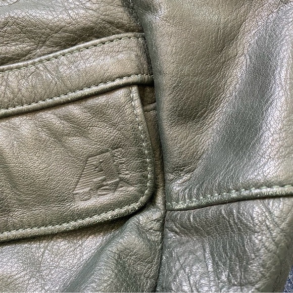 vintage green leather large sling bag - Picture 3 of 12